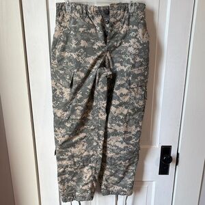 U.S. Army Digital‎ Camo Cargo Pants - Green and Tan
